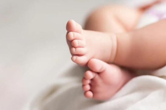 Image: Ο ΕΟΦ ανακαλεί παρτίδες γνωστού παιδικού baby oil