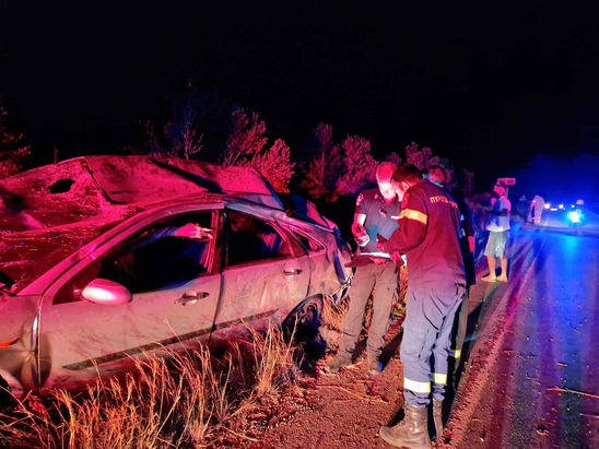Image: Τροχαίο ατύχημα στη Βασιλική Ιεράπετρας – Εκσφενδονίστηκε η μηχανή του οχήματος (φωτο)