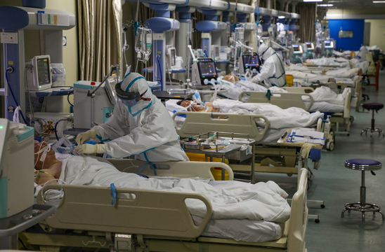 Image: Κορωνοϊός : Τρομάζει ο ρυθμός εξάπλωσης της πανδημίας – 100.000 κρούσματα σε δύο μέρες