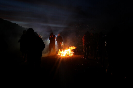 Image: «Άγρια» η νύχτα σε Λέσβο και Χίο - Γενική απεργία σήμερα στα νησιά