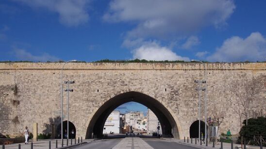 Image: «Μαύρη» πρωτιά στην Κρήτη για τις αυτοκτονίες -Τα ενετικά τείχη στην 3η θέση των σημείων υψηλής επικινδυνότητας