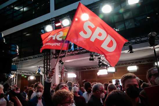 Image: Θρίλερ οι εκλογές στη Γερμανία: Ισοπαλία στο πρώτο exit poll, προβάδισμα Σολτς με 26%-24% στο δεύτερο