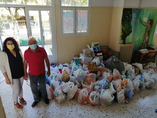 Image: Ιεράπετρα :Συγκινητική προσφορά των μαθητών του 3ου δημοτικού σχολείου Ιεράπετρας στους σεισμόπληκτους