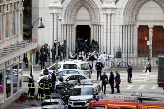 Image: Επίθεση στη Νίκαια : Σοκαρισμένη η Γαλλία από την τρομοκρατική επίθεση του 21χρονου