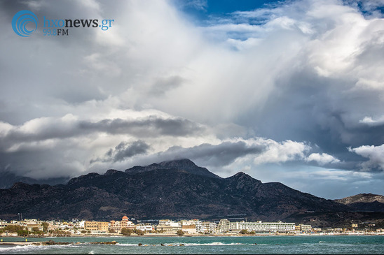 Image: Πώς θα είναι ο καιρός την Πρωτομαγιά: Πότε και πού θα βρέχει - Διχασμένοι οι μετεωρολόγοι