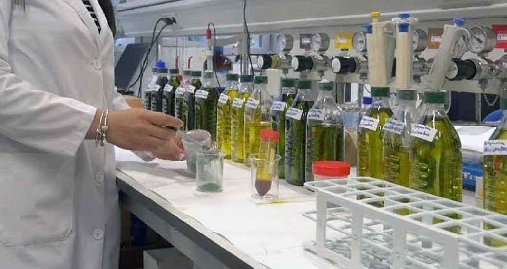 https://hxonews.gr/content/images/1564243428-lab.jpg?w=1040