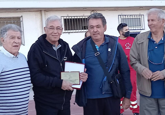 Image: Οι Παλαίμαχοι Ποδοσφαιριστές Ιεράπετρας τιμούν τον γιατρό Ανδρέα Μαμαντόπουλο