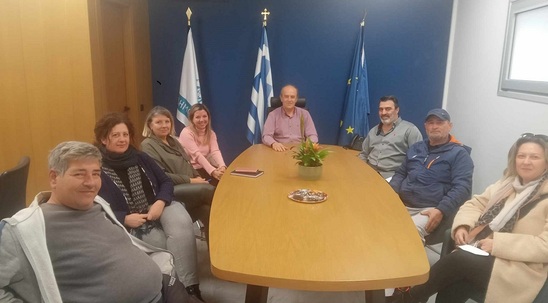 Image: Συνάντηση του Δημάρχου Ιεράπετρας με τον πρόεδρο και μέλη του ΔΣ των εργαζομένων στον Δήμο