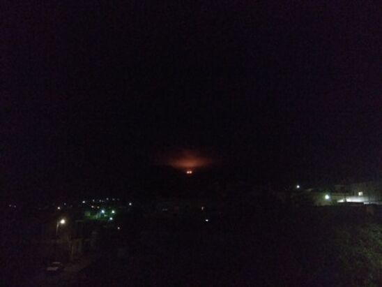 Image: Σε δύσβατη περιοχή η Πυρκαγιά στη θρύπτη