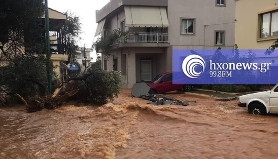 Image: Εως και  2 μέτρα η λάσπη σε σπίτια που επλήγησαν από την κακοκαιρία στον Δήμο Χερσονήσου