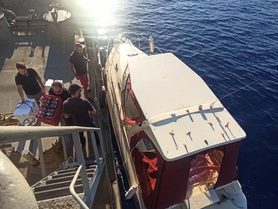 Image: Δεύτερη ημέρα ντελίβερι σε πλοίο του Πολεμικού Ναυτικού στην Ιεράπετρα (video)