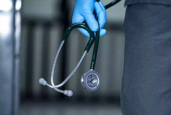 Image: Προσωπικός γιατρός: Για 15 ημέρες ακόμα ανοιχτή η πλατφόρμα για τους γιατρούς της Αττικής - Αυξάνεται ο αριθμός των διαθέσιμων