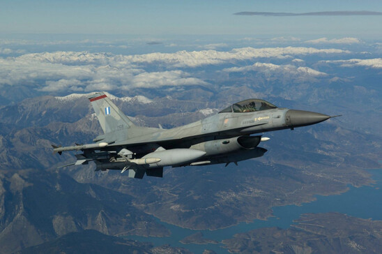 Image: Συναγερμός στην Πολεμική Αεροπορία – Παραλίγο ατύχημα με F-16 στα Χανιά