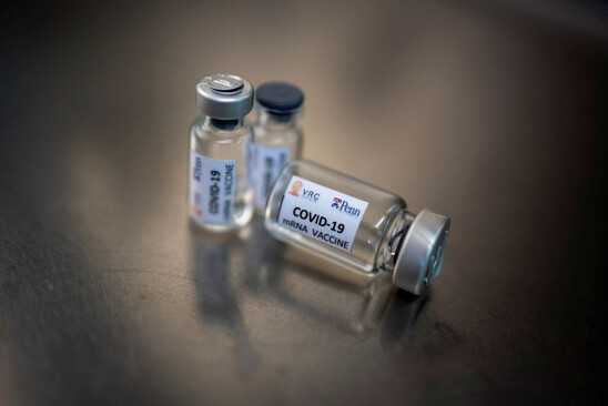 Image: Κορωνοϊός – Τρίτη δόση εμβολίου και για τους άνω των 50 – Πότε αναμένονται αποφάσεις για οριζόντια χορήγηση