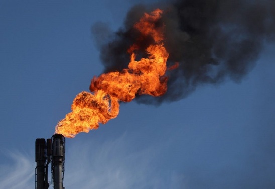 Image: Ενεργειακή κρίση: Η Ρωσία καίει φυσικό αέριο, ενώ οι λογαριασμοί ρεύματος στην Ευρώπη παίρνουν την ανηφόρα