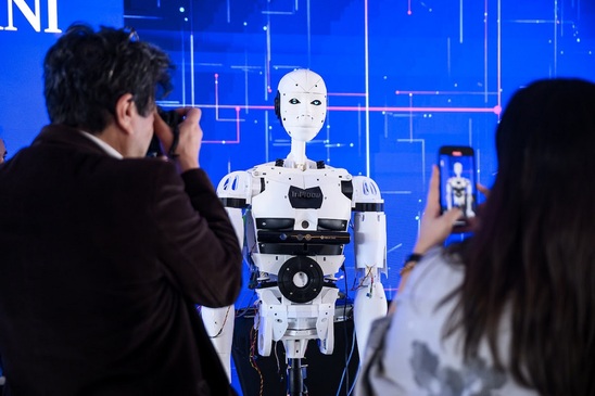 Image: Όλα όσα μάθαμε για την ΑΙ από το συνέδριο EmTech Europe του MIT Tech Review