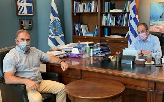 Image: Συνάντηση του Δημάρχου Ιεράπετρας με τον Υπουργό Ναυτιλίας και Νησιωτικής - Συζήτηση για την πορεία έργων και μελετών ύψους 1.000.000€