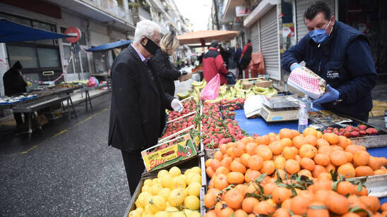 Image: Αποσύρεται εν μέσω αντιδράσεων το νομοσχέδιο για λαϊκές - Έρχεται νέο