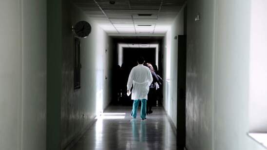 Image: Συναγερμός στο Ιπποκράτειο μετά από κρούσμα σε γιατρό - Σε καραντίνα 21 εργαζόμενοι