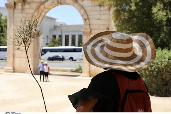 Image: Στα όρια του καύσωνα η χώρα – στο κόκκινο παραμένει ο υδράργυρος και στην Κρήτη