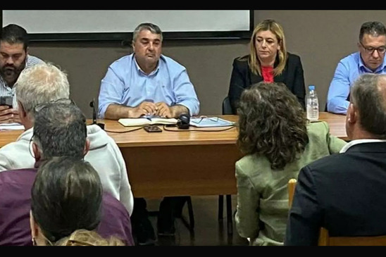 Image: Πανηγυρική συνεδρίαση της ΝΕ Εκλογικού Αγώνα ΠΑΣΟΚ Λασιθίου