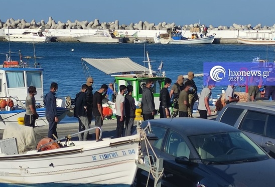Image: Νέο σκάφος με 50 μετανάστες νότια της Χρυσής – Στην Ιεράπετρα οι διασωθέντες