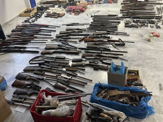 Image: Χανιά: Τεράστιες ποσότητες όπλων και πυρομαχικών - Εξαρθρώθηκε εγκληματική οργάνωση από την αστυνομία