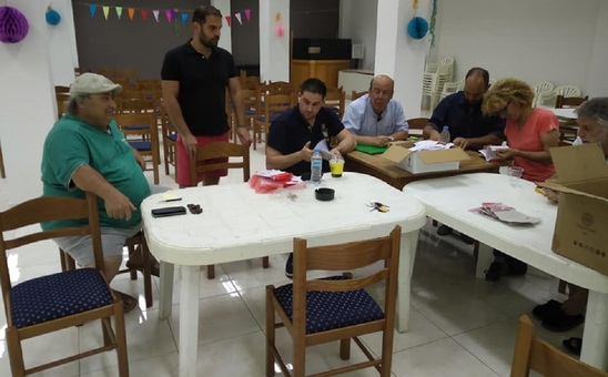 Image: Οι τυχεροί της κλήρωσης για ενίσχυση της επιχείρησης ΑΚΤΗ στο Μύρτο που είχε καεί