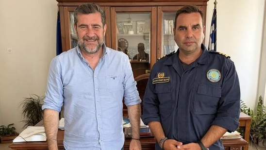 Image: Συνάντηση Ανδρουλάκη με τον νέο Λιμενάρχη Σητείας Βασίλη Μηλαθιανάκη