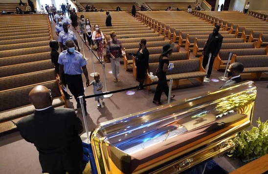 Image: Δολοφονία Τζορτζ Φλόιντ: Σήμερα η κηδεία - Χιλιάδες κόσμου στο λαϊκό προσκύνημα