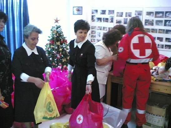 Image: Ευχαριστήρια και ευχές του  Ελληνικού Ερυθρού Σταυρού  Ιεράπετρας