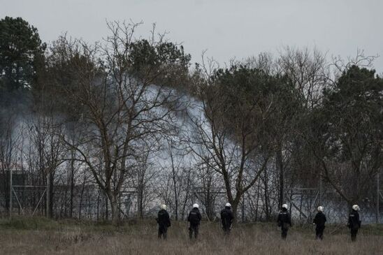 Image: Έβρος: Ένταση και δακρυγόνα στις Καστανιές