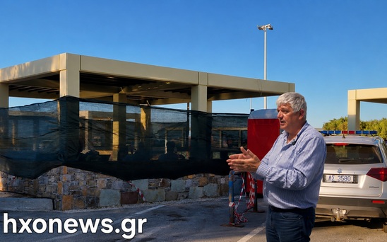Image: Μετανάστες στην παραλιακή πλατεία: Ο Δήμος Ιεράπετρας αναζητά άμεσα χώρο φιλοξενίας