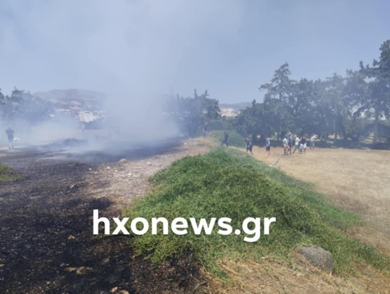 Image: Επικίνδυνη φωτιά στην Ιεράπετρα στην έξοδο προς Γρα-Λυγιά
