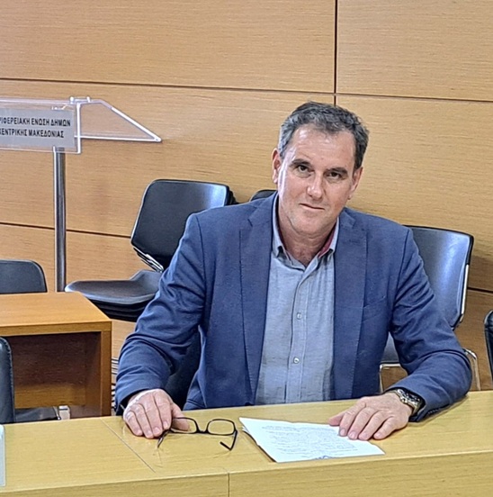 Image: Κάθετα αντίθετος ο Αργύρης Πανταζής στην εγκατάσταση ανεμογεννητριών στο Δήμο Ιεράπετρας.