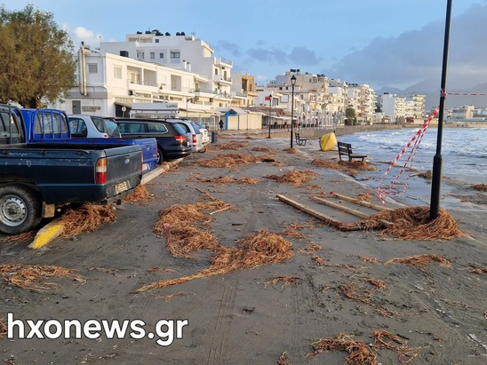 Image: Ισχυροί νοτιοανατολικοί άνεμοι «σάρωσαν» το παραλιακό μέτωπο της Ιεράπετρας(φωτογραφίες -βίντεο)