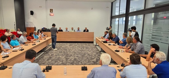 Image: Συνάντηση και περιοδεία του Α’ Αντιπροέδρου της Βουλής και βουλευτή Λασιθίου με κυβερνητικό κλιμάκιο στις πληγείσες περιοχές