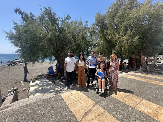 Image: Πρόσβαση στη θάλασσα για όλους! Μια ακόμη δράση συμπερίληψης από τη Χαλκιαδάκης Α.Ε.