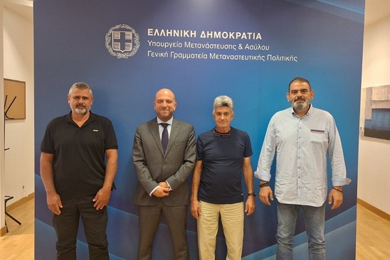 Image: Καμπανάκι Αγροτών Ιεράπετρας για τους Εργάτες Γης-Σύσκεψη Γ.Γ. Υπ. Μετανάστευσης