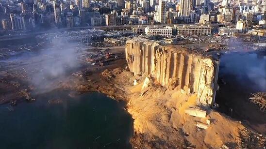 Image: Βηρυτός: Αυξάνονται οι νεκροί από τη φονική έκρηξη - Νεκρή μια Ελληνίδα, 5 Έλληνες τραυματίες