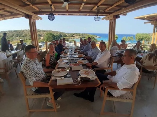 Image: ΣΥΡΙΖΑ Λασιθίου για την επίσκεψη Δένδια στο Λασίθι -«Στην υγειά των κορόϊδων»