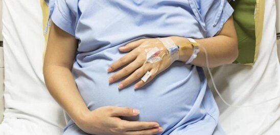Image: Σοκ στη Θεσσαλονίκη: Πέθανε 38χρονη έγκυος από κορωνοϊό – Πήραν με καισαρική το βρέφος