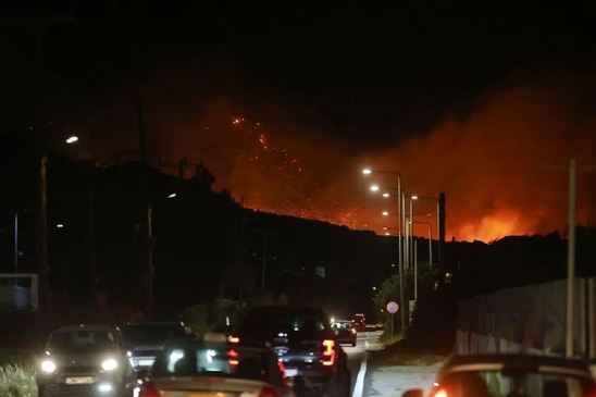 Image: Λέκκας για την πυρκαγιά στην Ιεράπετρα: «Η περιοχή απειλείται με ερημοποίηση μετά την πυρκαγιά»