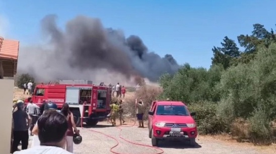 Image: Καλιοντζής για την χθεσινή πυρκαγιά: Άμεση επέμβαση απέτρεψε τα χειρότερα στην Ιεράπετρα – Σε εξέλιξη η ερευνά για τα αίτια της φωτιάς στα Φέρμα