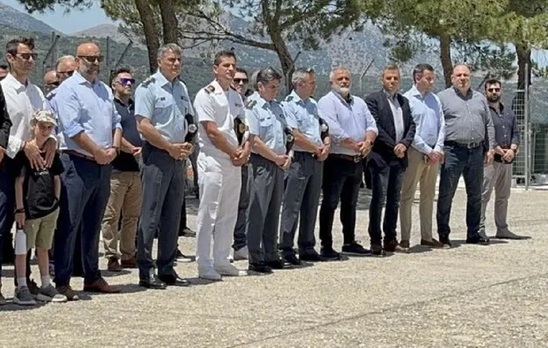 Image: Επιμνημόσυνη δέηση στο μνημείο πεσόντων αστυνομικών στο Κατάστημα Κράτησης Νεάπολης