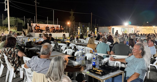 Image: Οι «Φίλοι Ατόμων Τρίτης Ηλικίας Ιεράπετρας» ευχαριστούν τον Μορφωτικό Σύλλογο Κεντριού