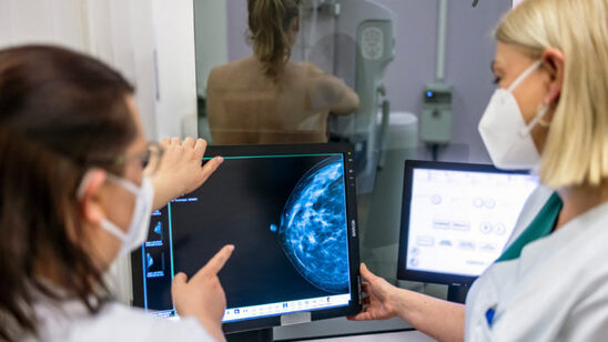 Image: Δωρεάν μαστογραφία σε 1,3 εκατ. γυναίκες άνω των 50 ετών – Από αύριο τα SMS στις δικαιούχους