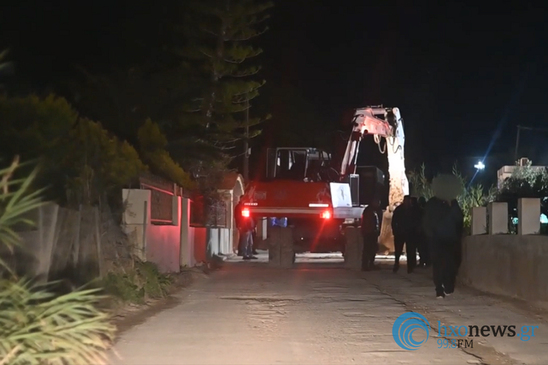 Image: Νυχτερινές ασφαλτοστρώσεις στα Λιβάδια Ιεράπετρας (βίντεο)