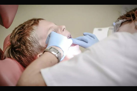 Image: Dentist Pass: Διευρύνεται το πρόγραμμα και για εφήβους έως 17 ετών