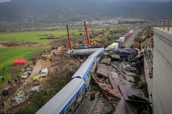 Image: Σύγκρουση τρένων στα Τέμπη: Τριήμερο εθνικό πένθος κηρύχθηκε με απόφαση Μητσοτάκη